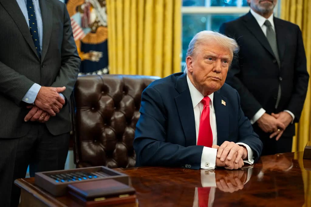 Trump Unveils $5 Million "Gold Card" for Fast-Track U.S. Citizenship