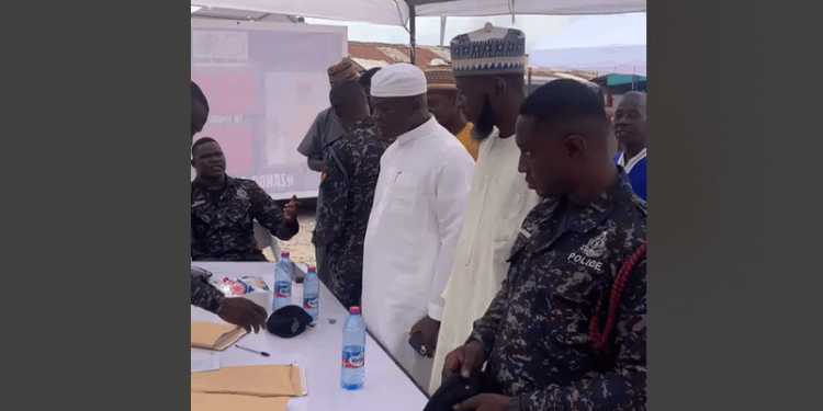 Ghana Police Enlist 140 Locals to Fight Drugs in Zongo Communities
